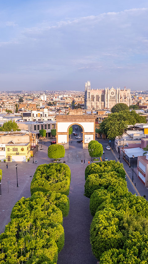 Vista aérea del Arco de La Calzada de León Guanajuato