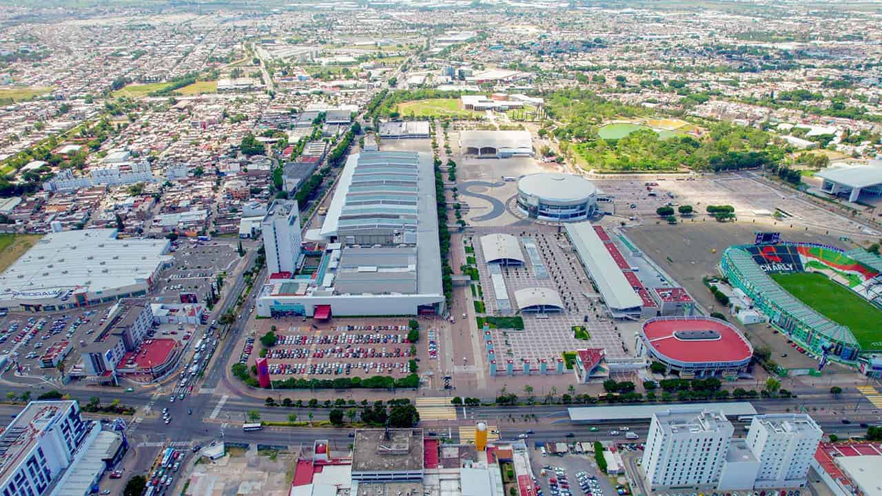 ¡Descubre el Vibrante Corazón de León: El Distrito León MX!