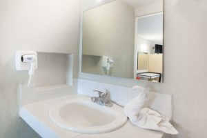 4. BanoA copia 300x200