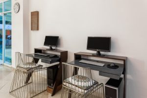 8. Centro de negocios copia 300x200