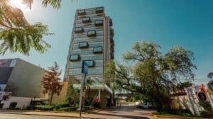 HITON FACHADA 300x168