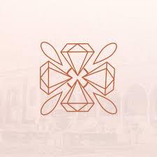 C&aacute;liz de cristal con dise&ntilde;o geom&eacute;trico, ideal para celebraciones y eventos especiales en Le&oacute;n, M&eacute;xico.