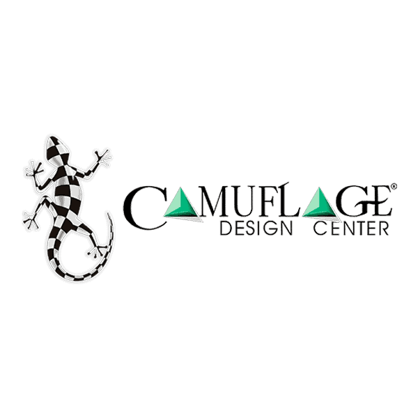 Tortuga de diseño con logotipo de Camouflage Design Center, que combina arte y creatividad en un estilo único y llamativo.