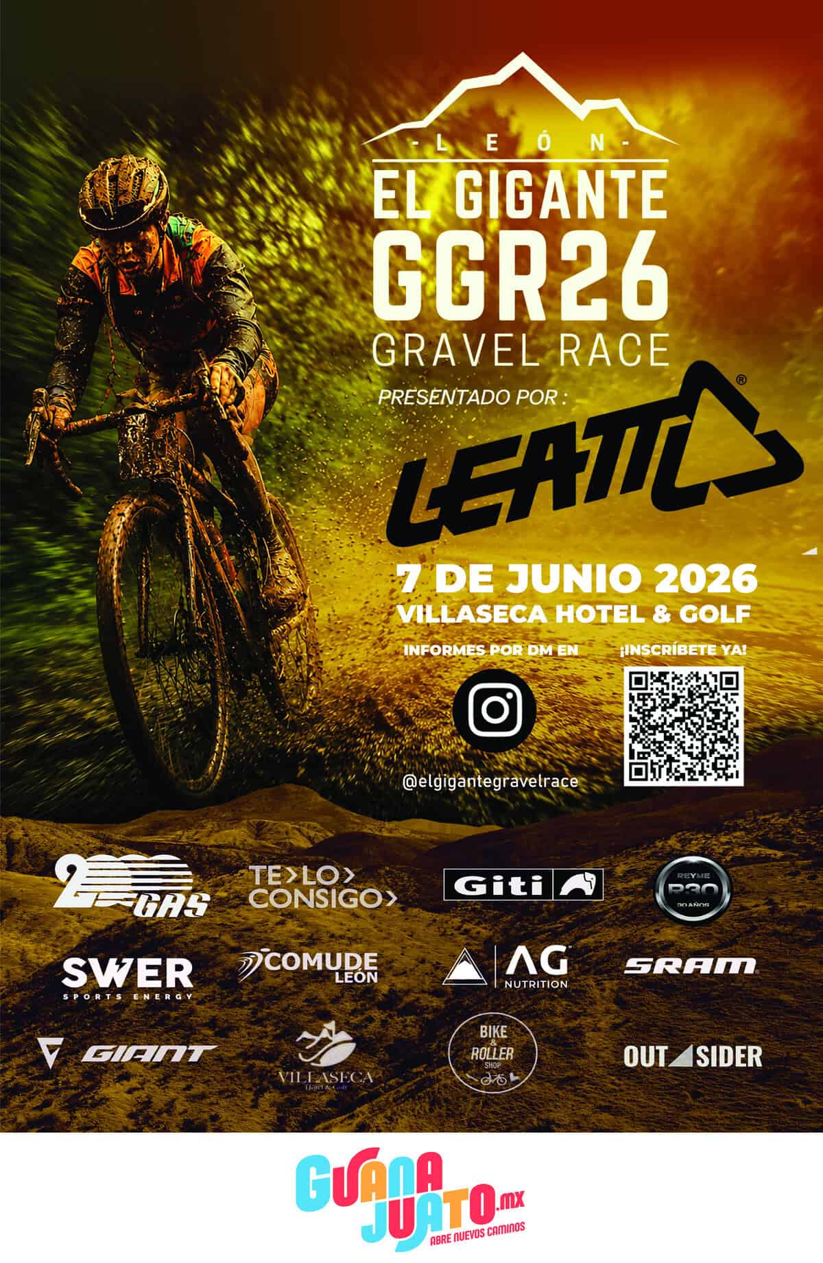 Participante en la carrera de ciclismo de montaña GGR26 en León, México, cubierto de barro y en acción en un terreno rocoso y.