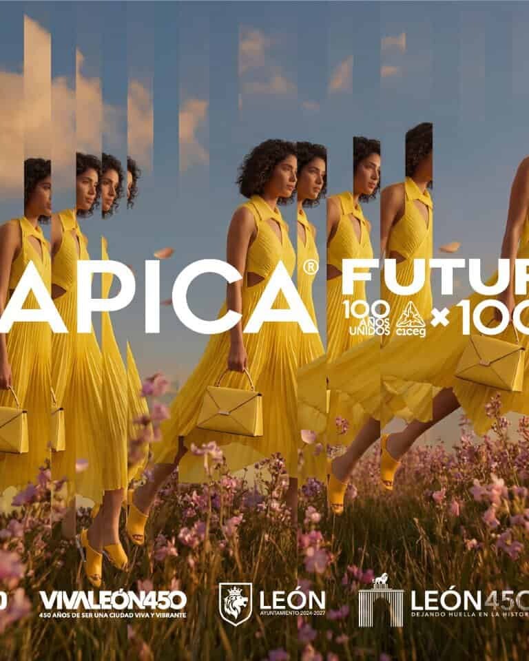 Mujeres en pasarela durante SAPICA 95 en León, Guanajuato, exhibiendo calzado mexicano en un evento de moda y comercio.