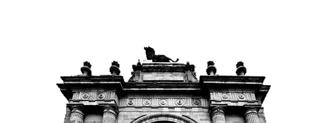 Puente hist&oacute;rico en Le&oacute;n, Guanajuato, con arquitectura colonial y vista panor&aacute;mica de la ciudad.