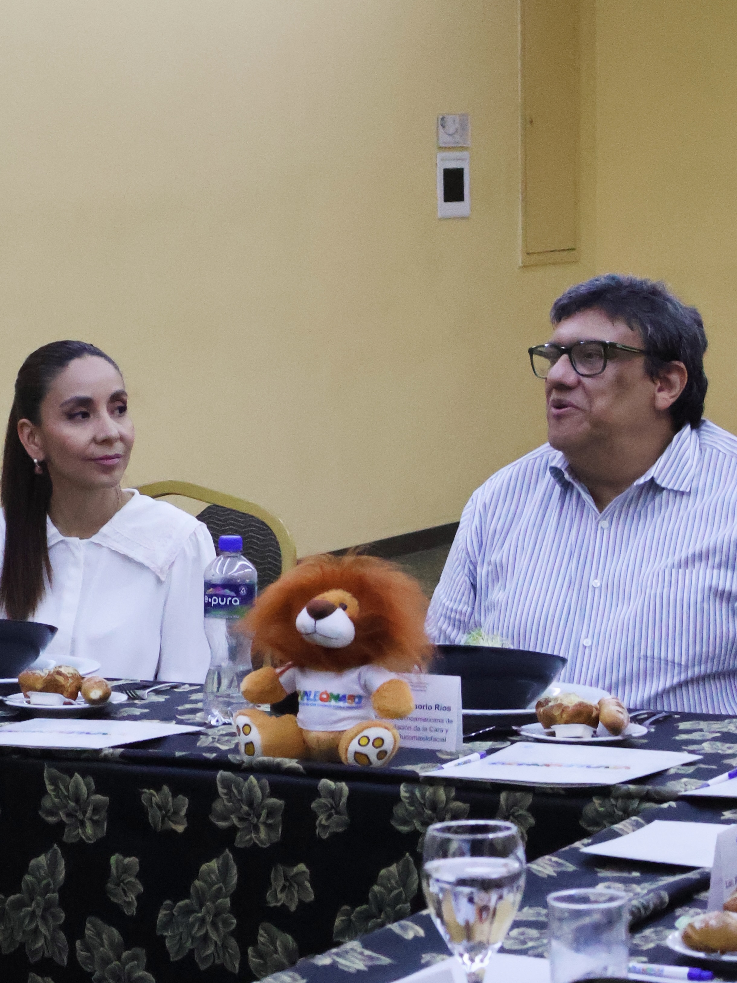 Seguimos trabajando para que León sea sede de grandes encuentros. 🤝 Recibimos…